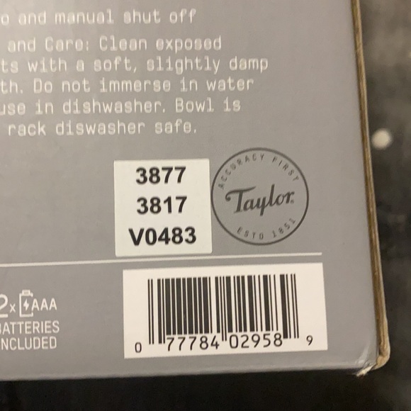 Taylor - Picture 3 of 3